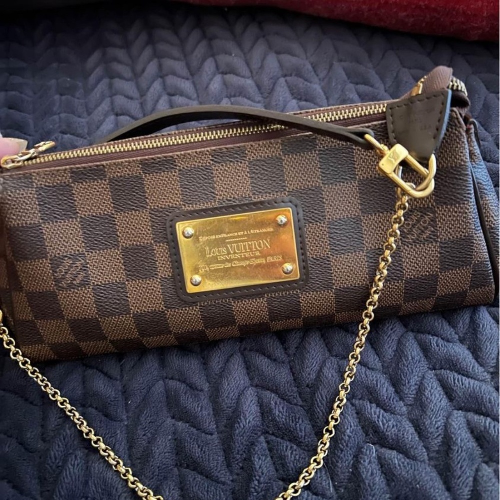 Ava clutch LV